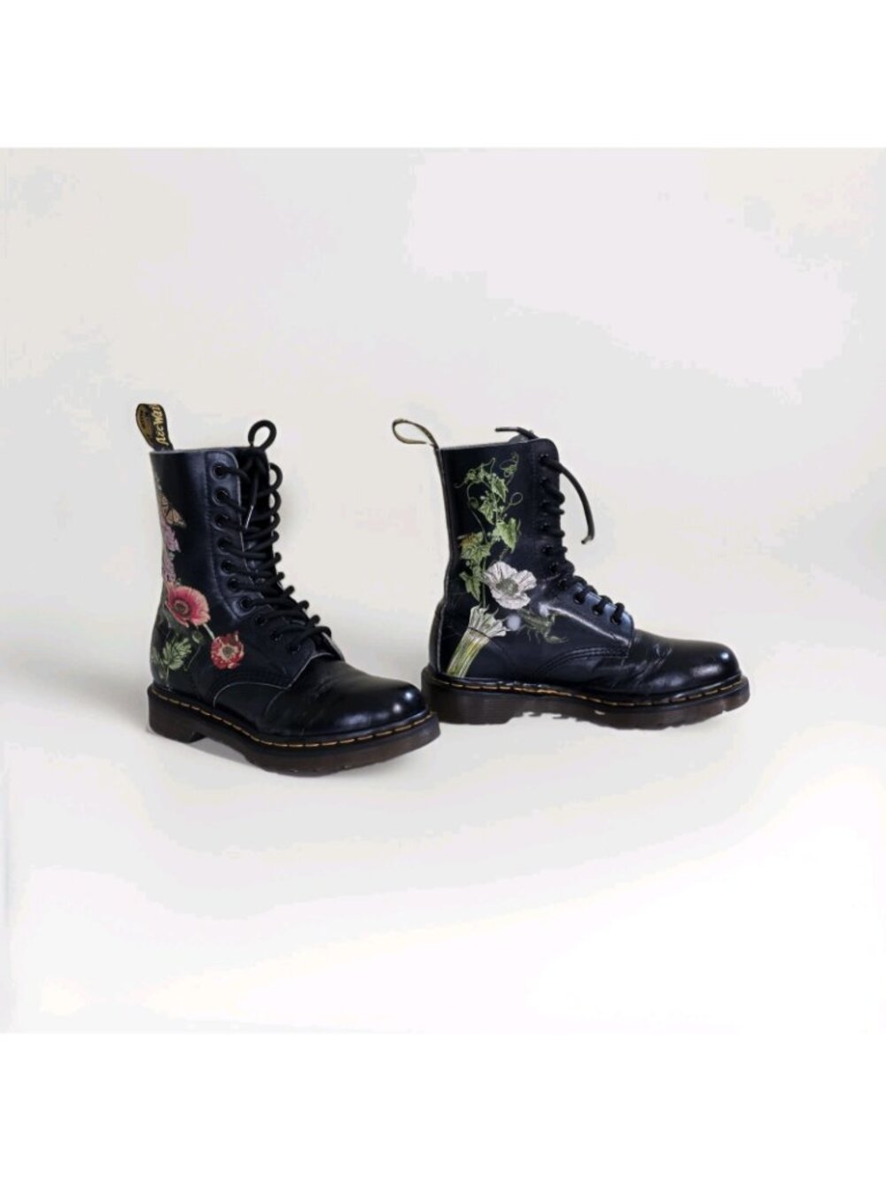 Dr. Martens 1490 Wild Botanics Combat Boots US 6 / UK 4 Black Floral Whimsygoth - Picture 2 of 16